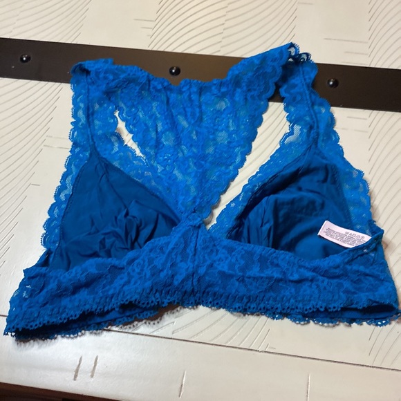Victoria’s Secret Lace Razor Back Blue Bralette Size Medium - Picture 3 of 6